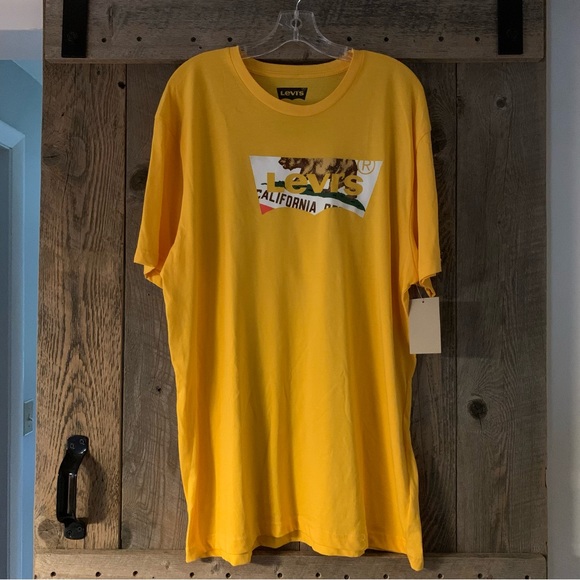 Men’s XL LEVI’S STRAUSS & CO. 100% Cotton Tee Shirt CALIFORNIA BEAR NWT EQYPT - Picture 1 of 8